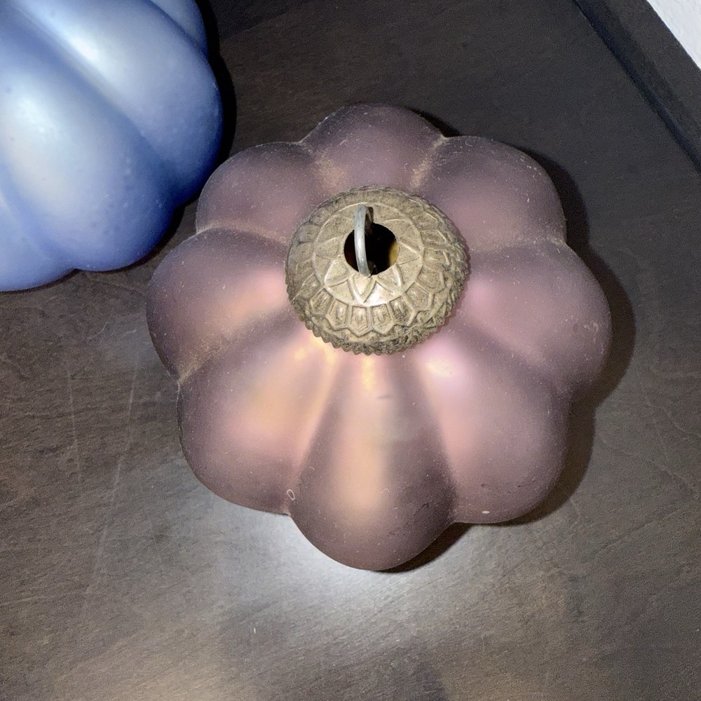 Lot 3 Vtg large Glass Christmas‎ Ornaments Ribbed Pumpkin Shape rose & Blue - Picture 3 of 16